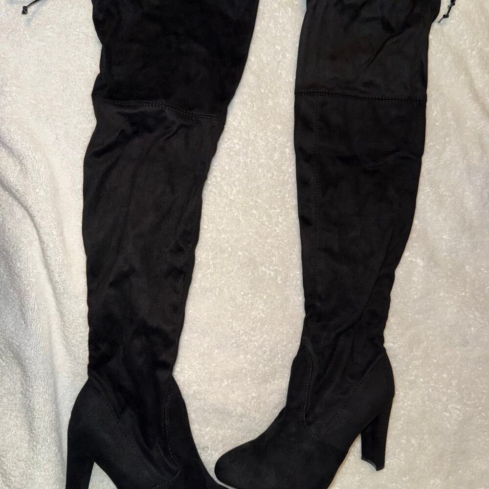 Women’s thigh Boots - 8